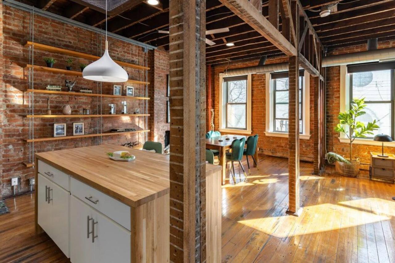 Stunning Loft In The Heart Of Otr Apartment Cincinnati Exterior photo