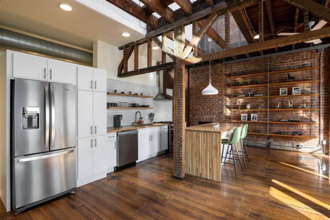 Stunning Loft In The Heart Of Otr Apartment Cincinnati Exterior photo